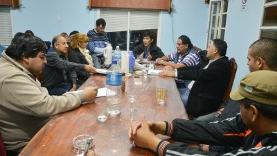 Los municipales de Caleta Olivia mantienen medida de fuerza y pidieron sesión extraordinaria