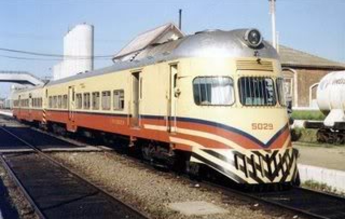 En Buchardo, procuran reactivar el tren para el servicio de pasajeros
