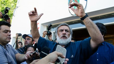 Intendente de Caleta Olivia pagará por decretos los sueldos con el 27% de aumento