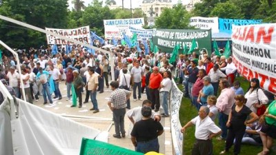 La Legislatura pone la mira en el sueldo de los municipales bonaerenses