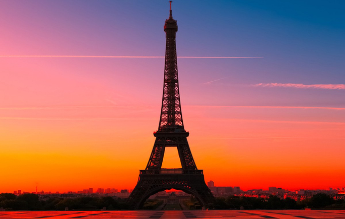 Francia congela sueldos y pensiones para ahorrar 50.000 millones de euros