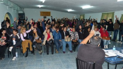 Municipales de 28 de Noviembre pararán 48 horas por aumento salarial