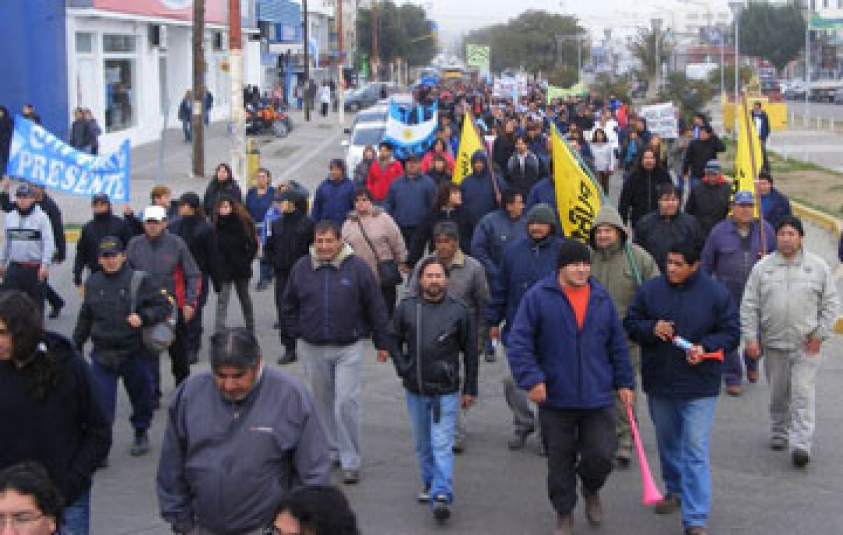 Caleta Olivia: Sin acuerdo salarial, FETRAM dictó paro para el martes