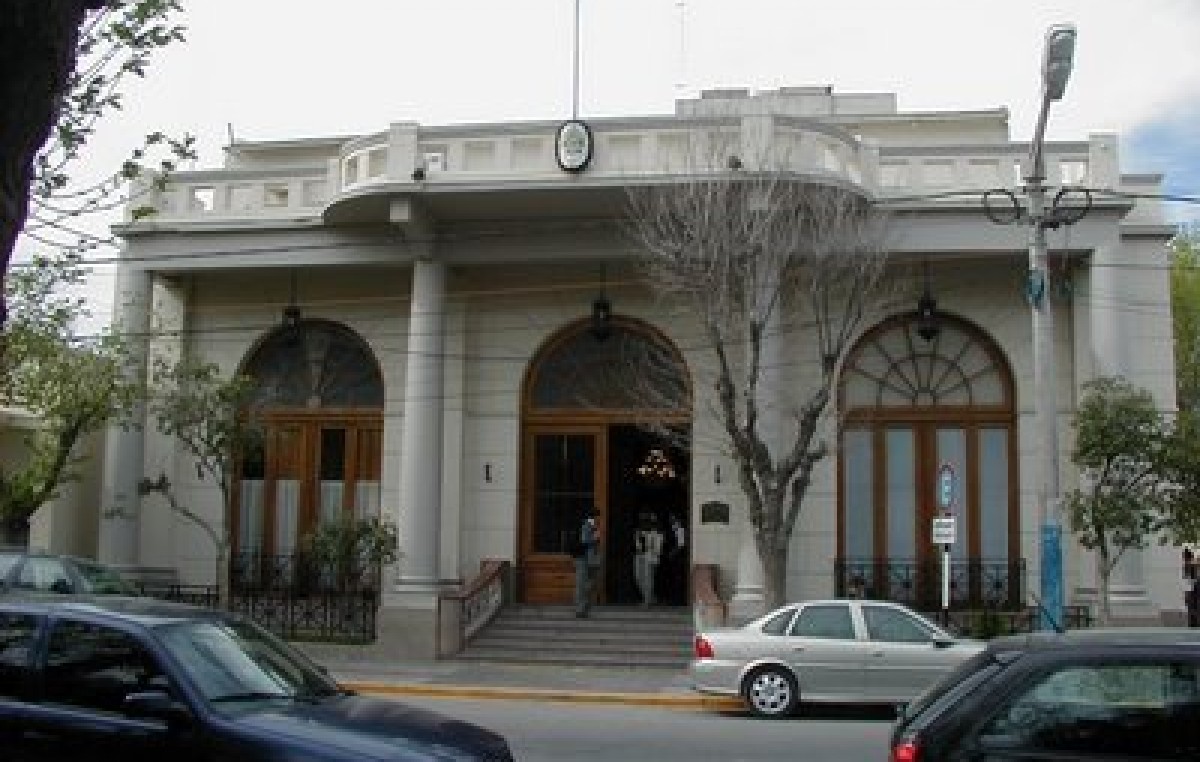 Municipales de Trelew amenazan con ir a un paro si no aumentan el 27 % en una cuota