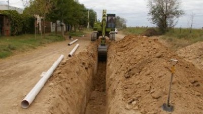 Coronel Moldes: el Municipio invierte $ 1 millón por año en la obra de cloacas