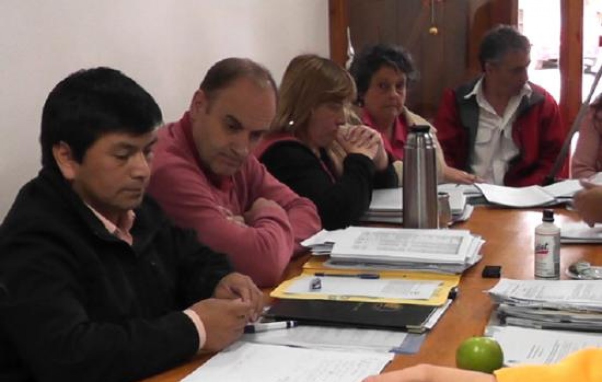 El Bolsón: derogan norma que impedía juicio político a concejales