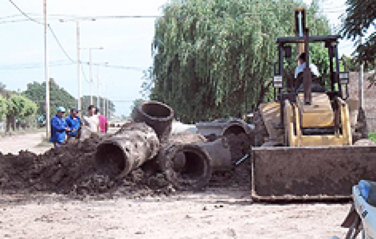 La Municipalidad de Pirané realiza intensos trabajos tras las lluvias