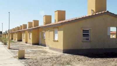 El Gobierno Entrerriano firmo convenios para mejoras habitacionales en ocho municipios