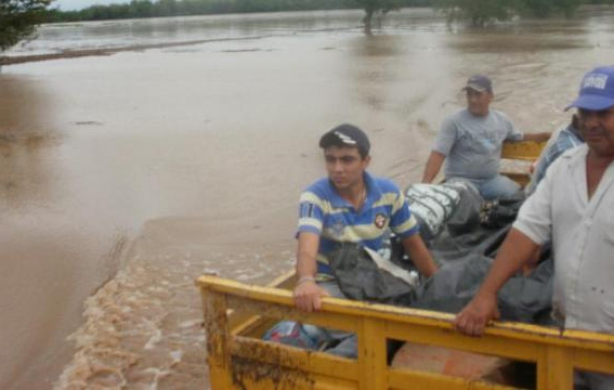 Un temporal dejó aisladas a cerca de 100 familias del sur tucumano