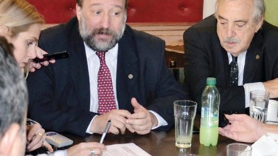 El rector de la UNR reclamó la autonomía municipal en Santa Fe