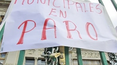 Trabajadores tomaron la Municipalidad de La Adela