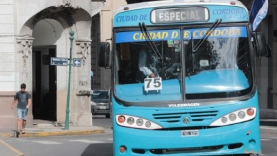 Oposición apura a Mestre para que resuelva la continuidad o no de la empresa Ciudad de Córdoba