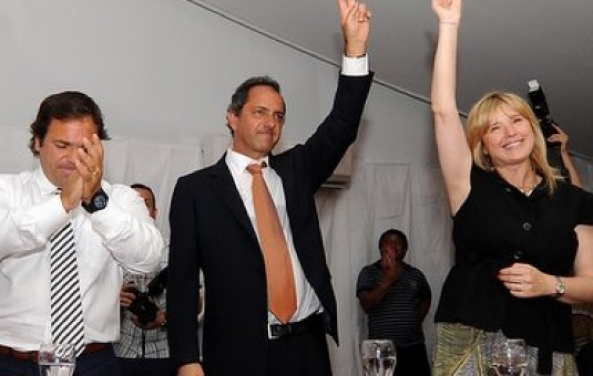 Tras reunión con intendentes de la Quinta y la Sexta, el sciolismo lanzó las “mesas seccionales Scioli 2015”
