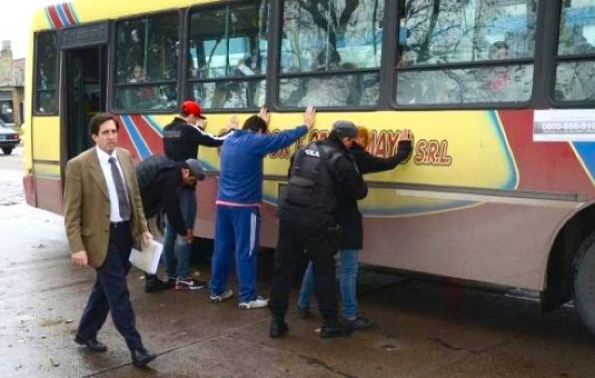 Más polémica: Mar del Plata se suma a las requisas a pasajeros de colectivos