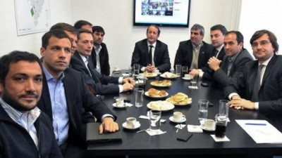 Intendentes bonaerenses cuestionaron a la Provincia por reunirse con ex funcionarios por Energía
