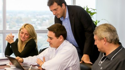 El FR presenta proyecto de autonomía municipal con fin de reelecciones indefinidas