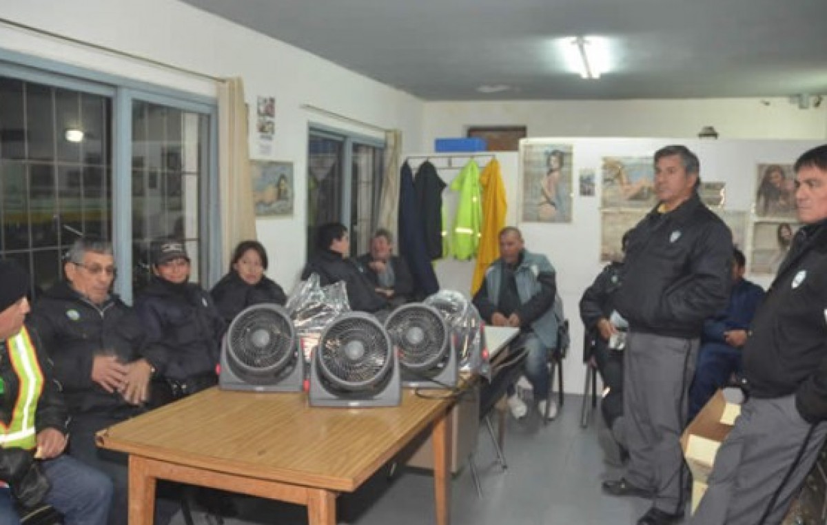 Personal de Tránsito de Trelew cumplió segundo día de retención de servicios