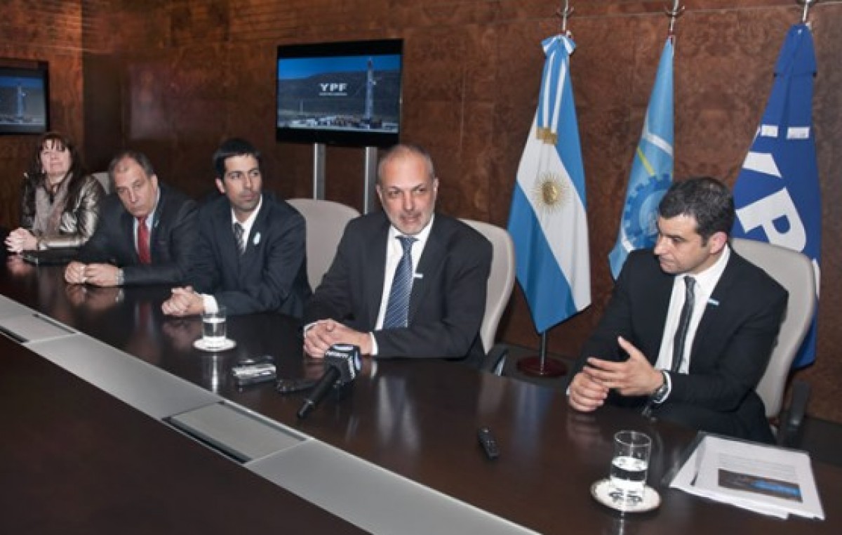 YPF descubrió hidrocarburos de alta calidad en un yacimiento no convencional de Chubut