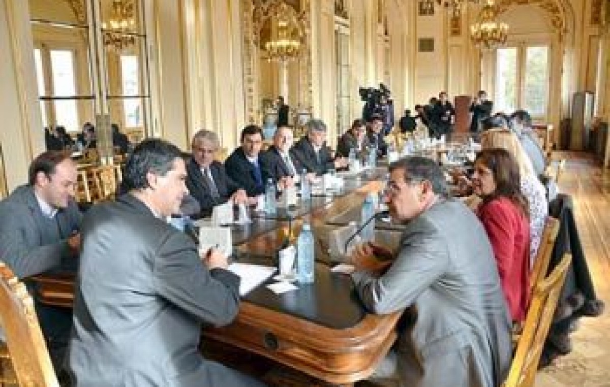 La Nación comprometió apoyo con obras para los municipios Riojanos