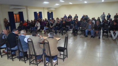 Resistencia: Bienvenida a hijos de municipales