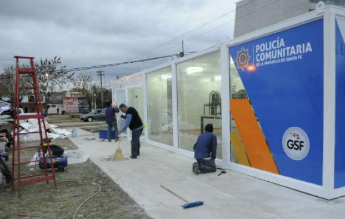 La Policía Comunitaria comienza a patrullar las calles de un barrio de Rosario