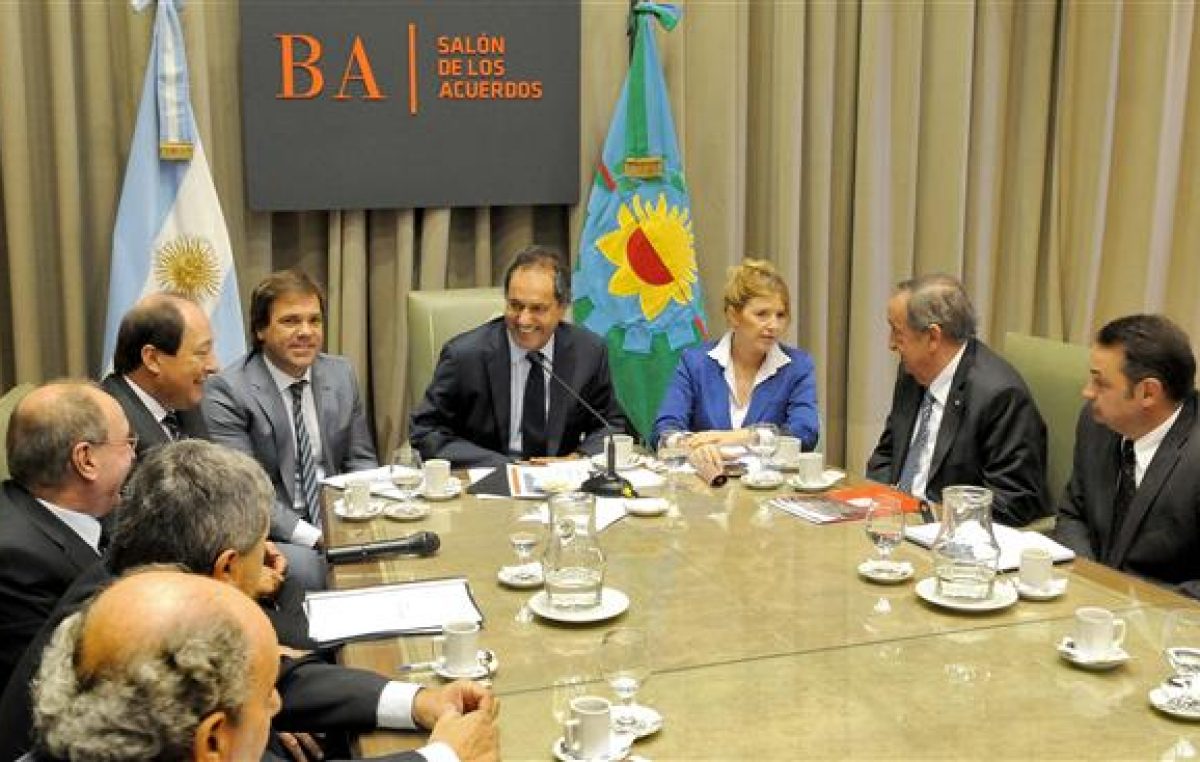 Intendentes radicales le dejaron «una lista de reclamos» a Scioli