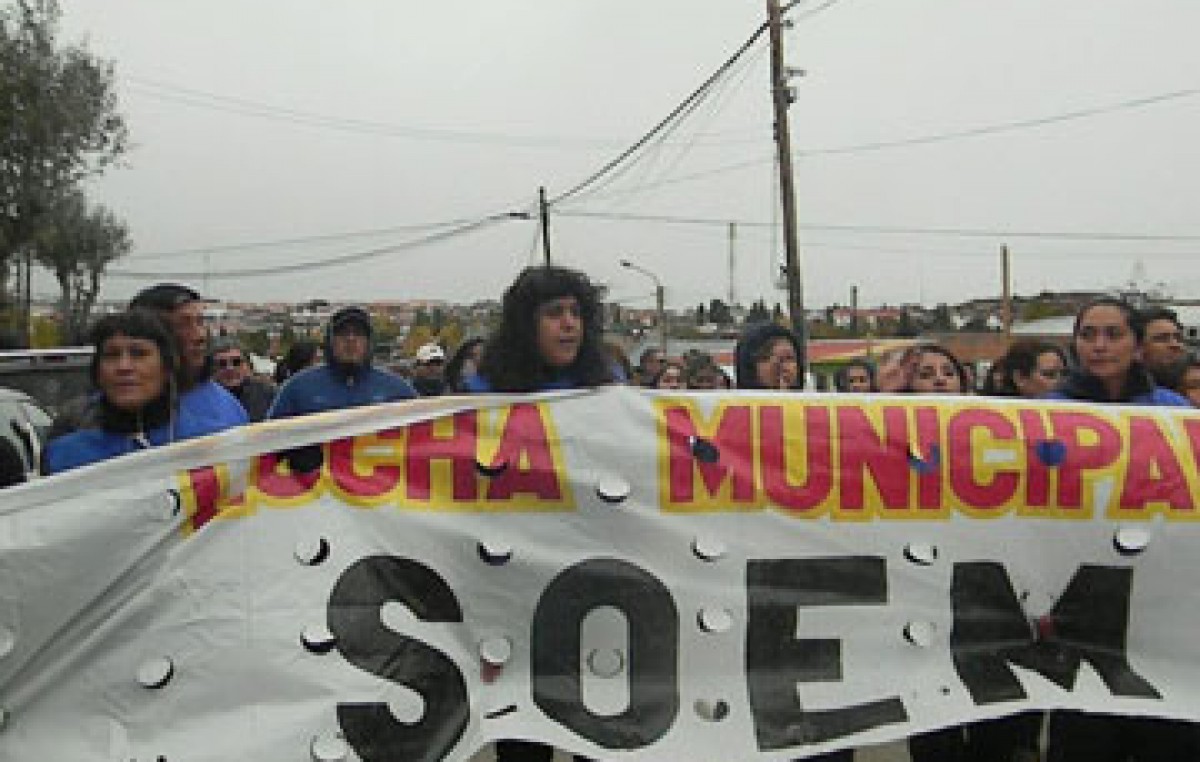 Municipales de Río Turbio y 28 de Noviembre continuarán con sus medidas de fuerza .