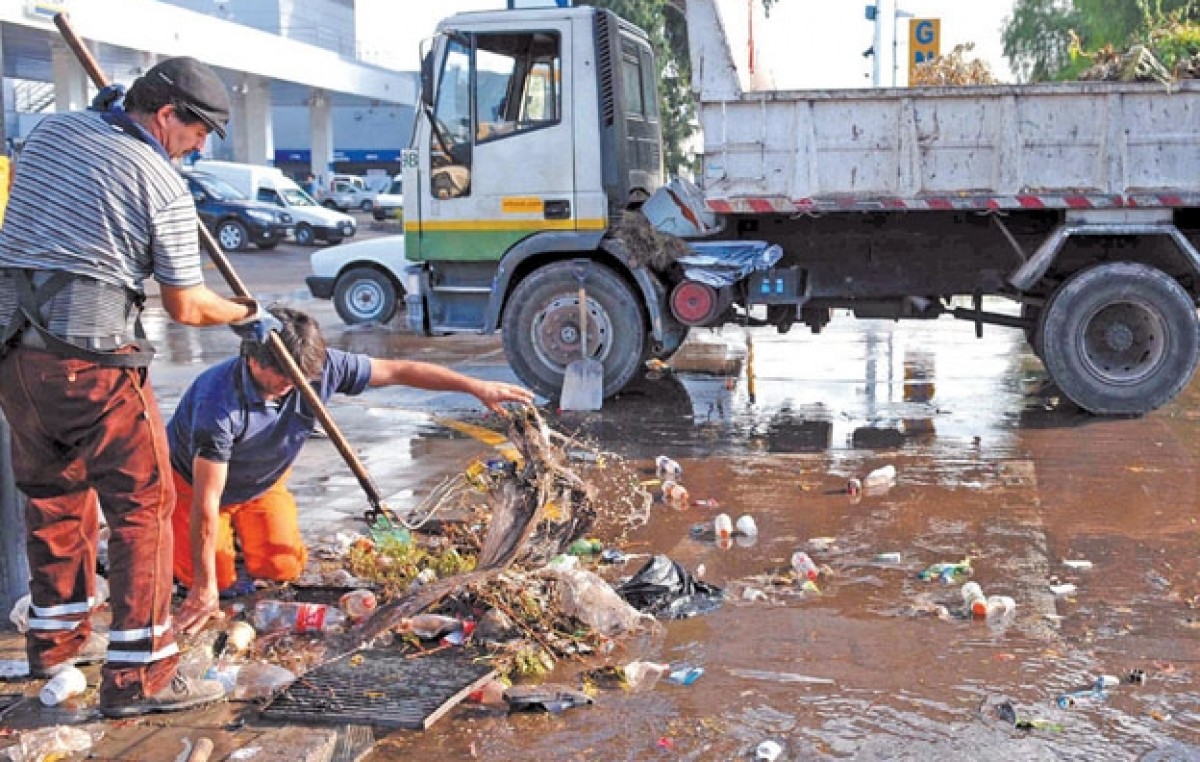 Guaymallén sancionará a los que ensucien acequias