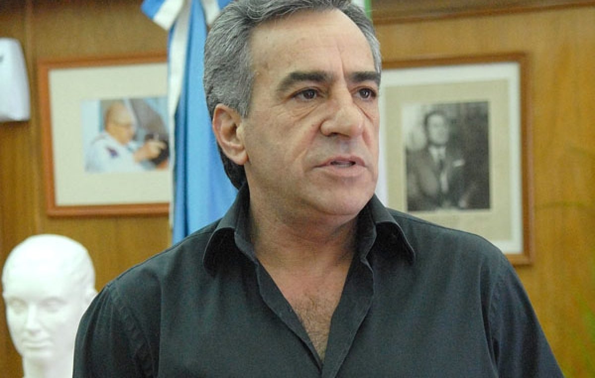 “Si el país todavía no estalló es gracias a los intendentes”