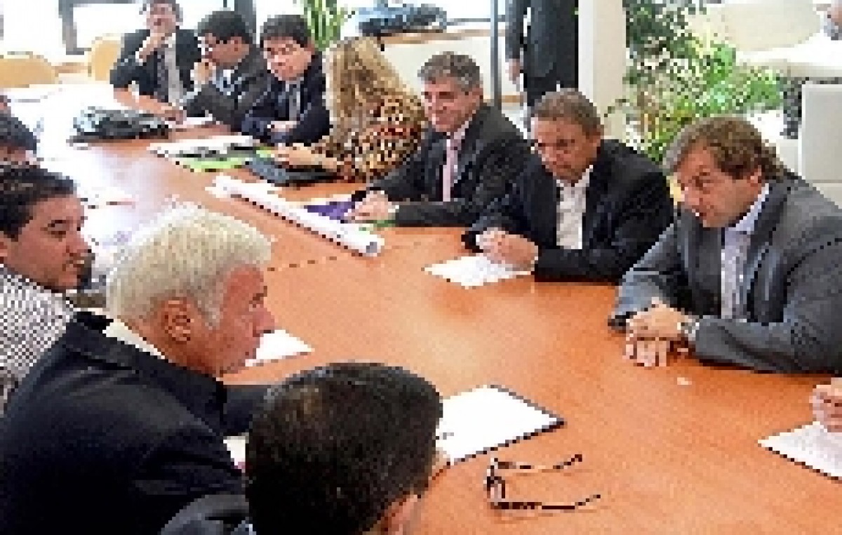Tras la reunión, De la Sota dijo que no le debe a Río Cuarto