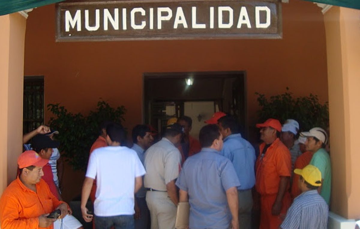 Municipales de Orán iniciaron una medida de fuerza