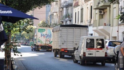 Rosario: Una concejala se quedó sin carné de conducir por parar en doble fila