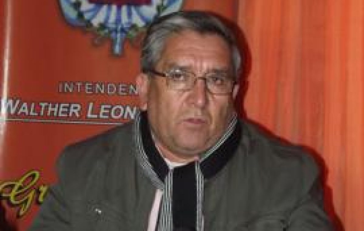 Polémica porque el intendente de San José tiene seis millones de pesos de regalías guardados en plazo fijo