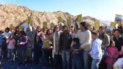 La Gobernadora de Catamarca inauguró línea de 33, anunció inversión de $ 18 millones en energía y entregó netbooks y 25 casas