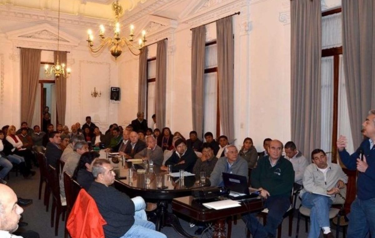 Gobierno Jujeño y comunas analizaron el tema de los precarizados