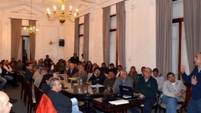 Gobierno Jujeño y comunas analizaron el tema de los precarizados