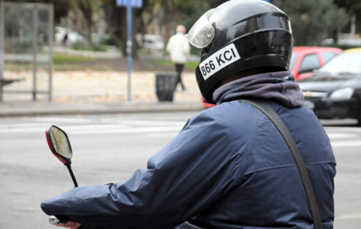Mar del Plata: Motociclistas que lleven acompañantes sin casco y chaleco serán multados