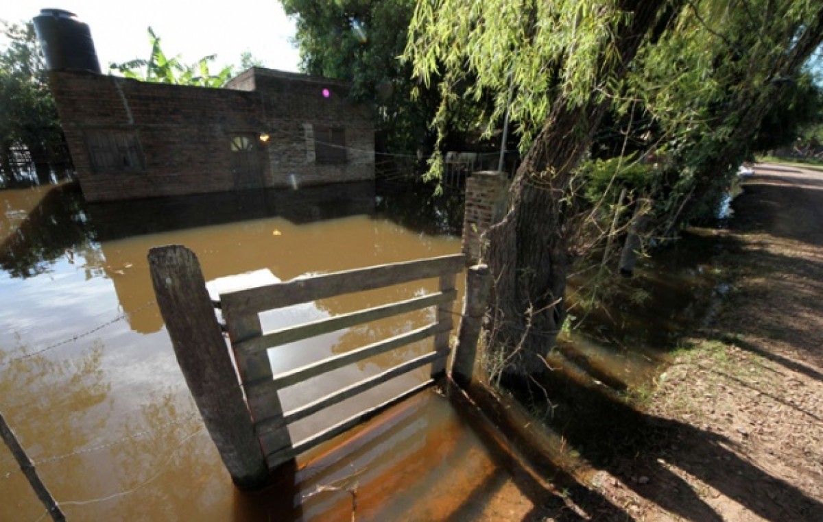Otra vez el Paraná en alerta por lluvias en la alta cuenca