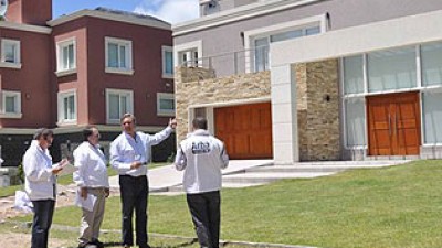 Rematarán 326 inmuebles por deudas con ARBA por 40 millones de pesos