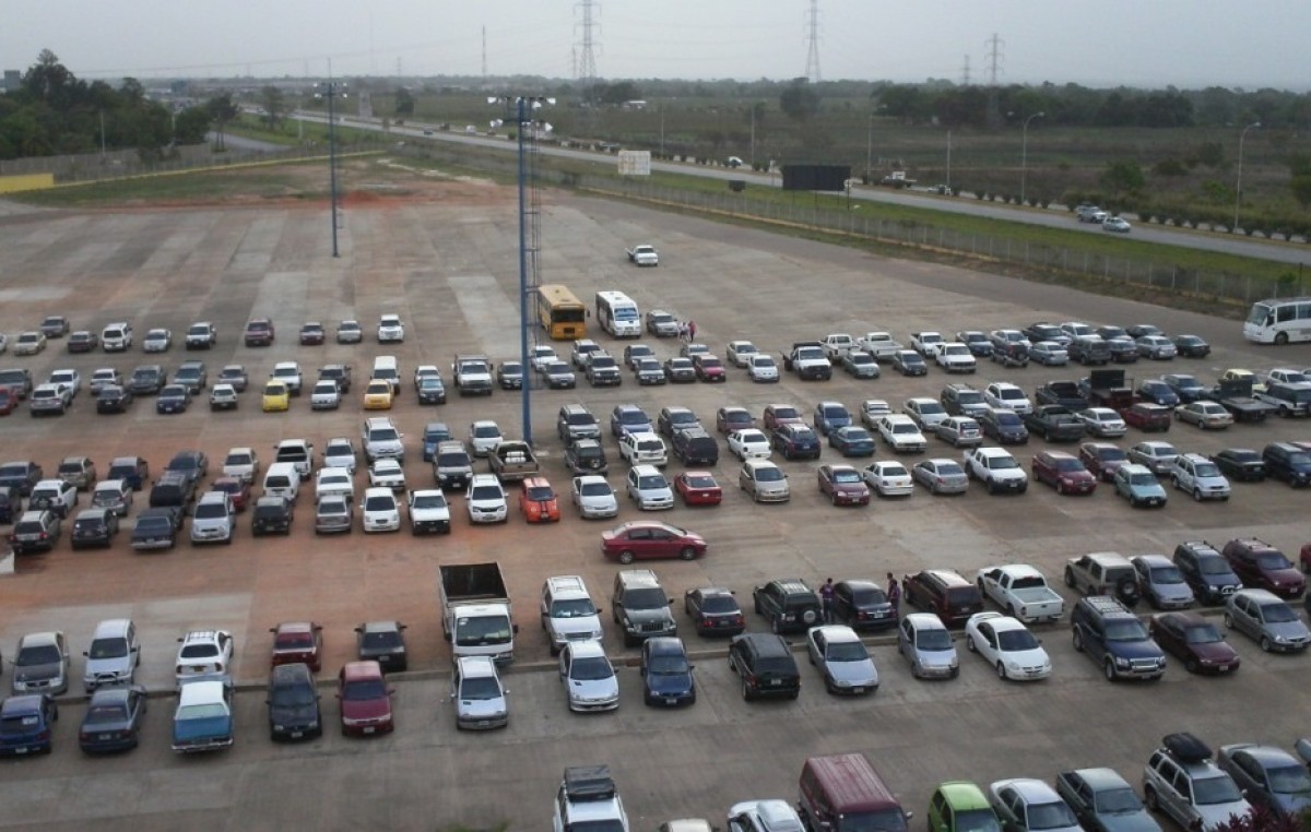 La Plata: Promueven habilitar cocheras gratuitas para reducir el ingreso de automóviles al centro