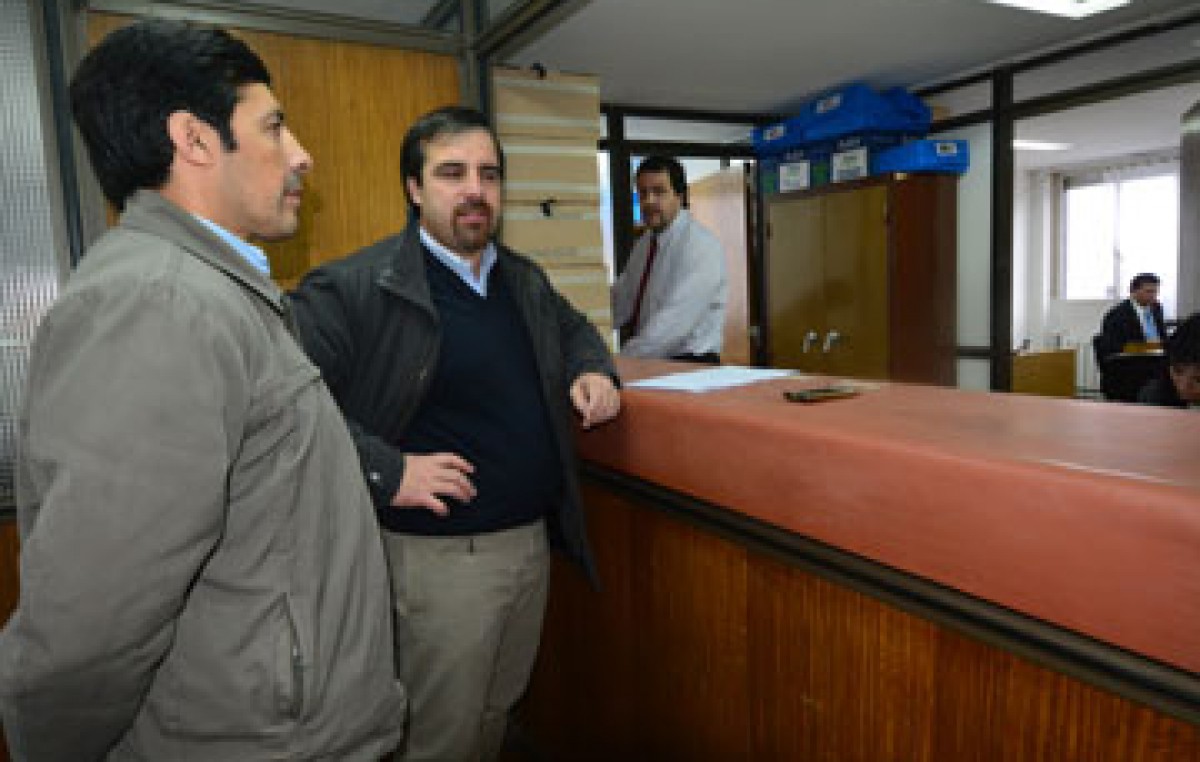 Presentaron pedido de remoción del Intendente de Caleta Olivia