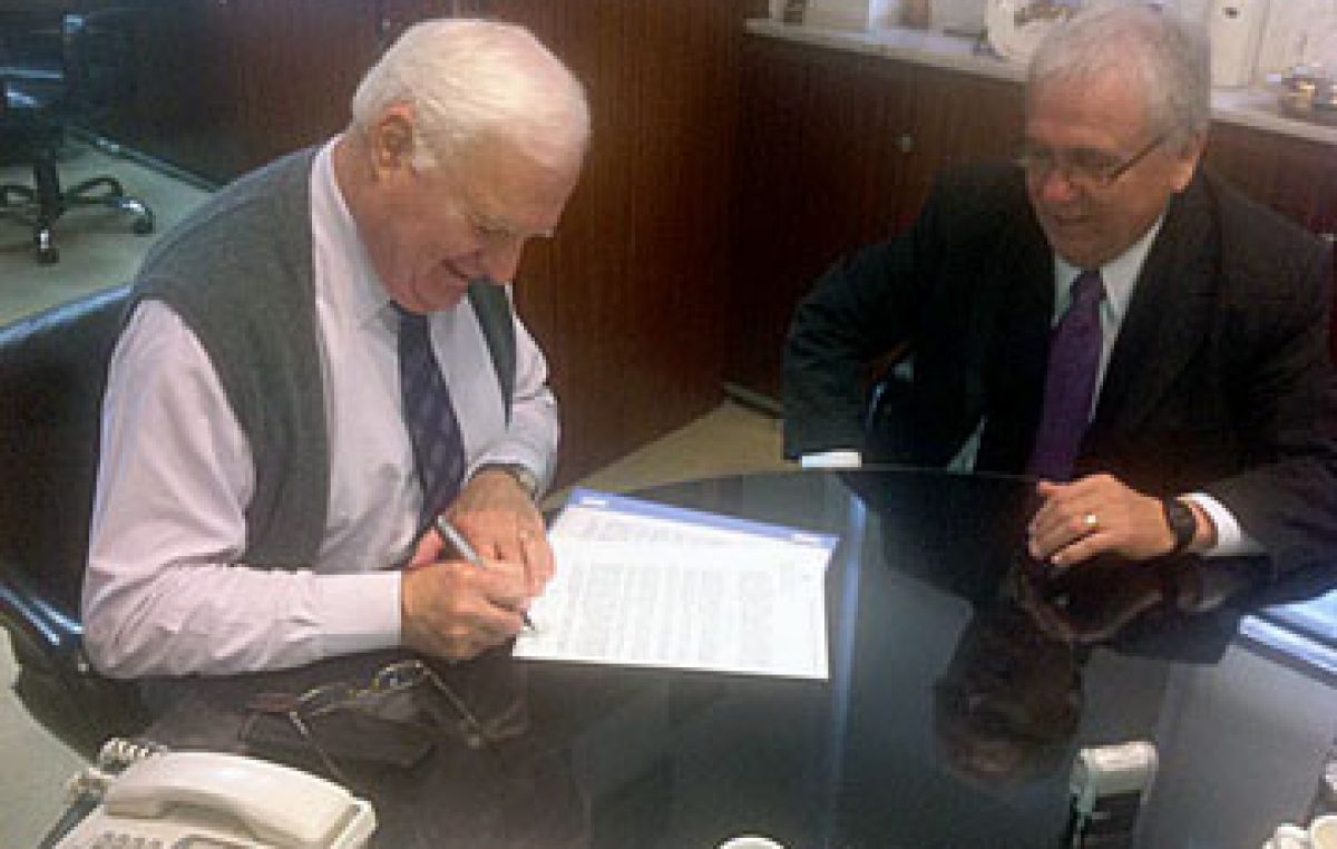 Firman convenio por obras para Río Gallegos