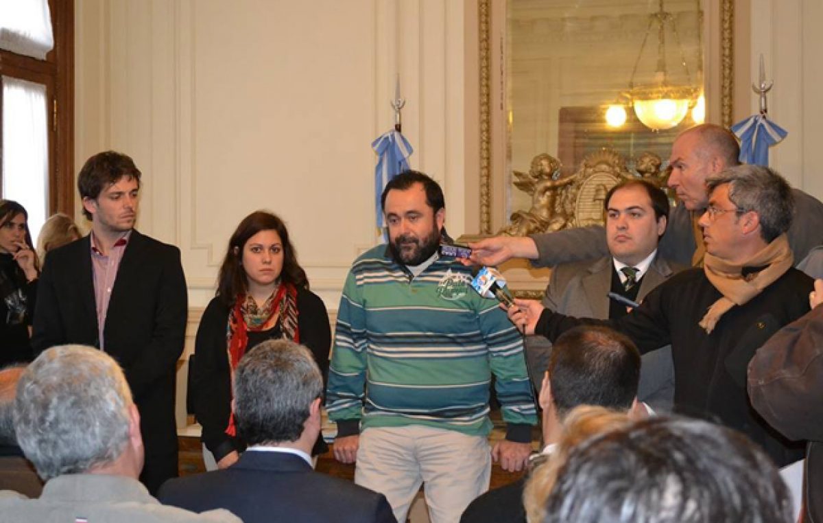 La Pampa: Convenio del gobierno con intendentes para formación de jóvenes
