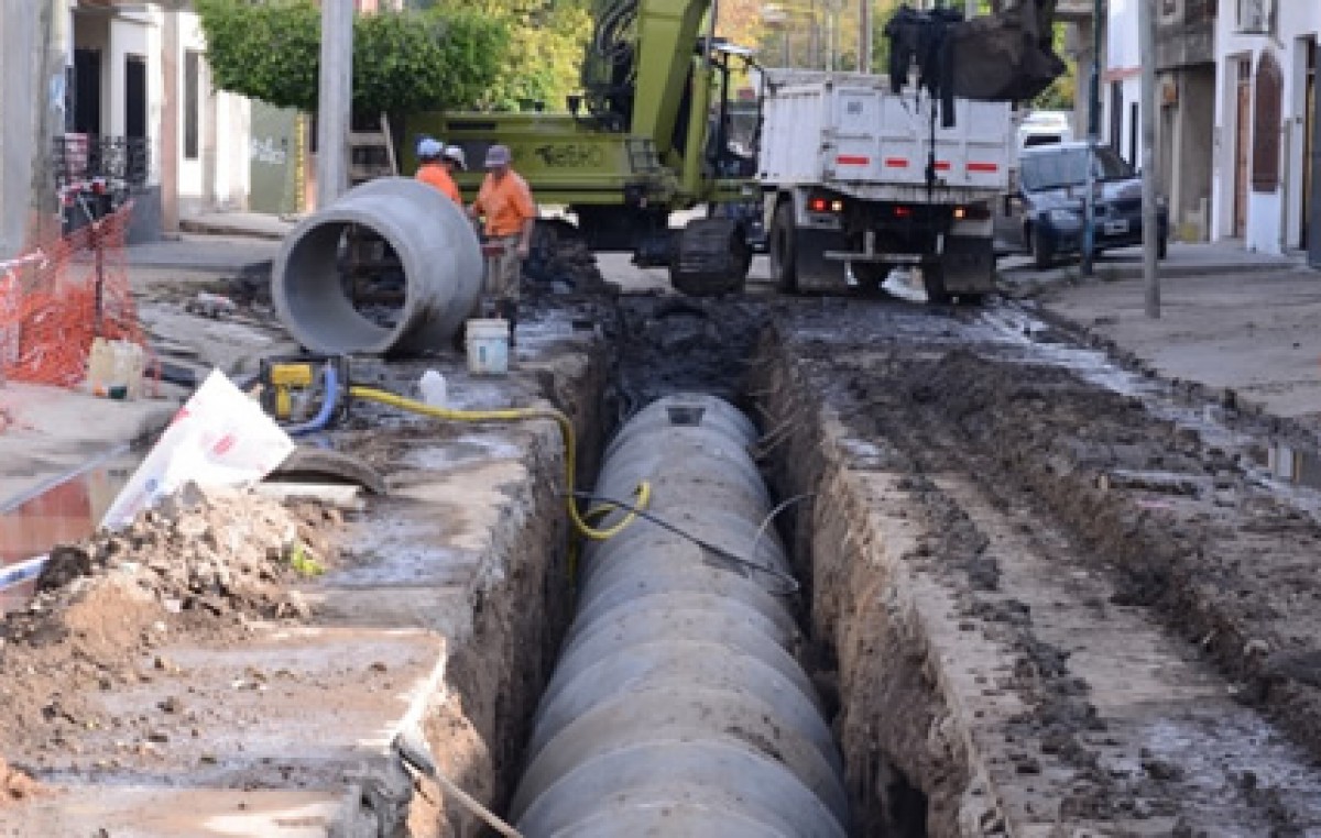San Juan: Cloacas, $81 millones para conectar gratis a 28 barrios
