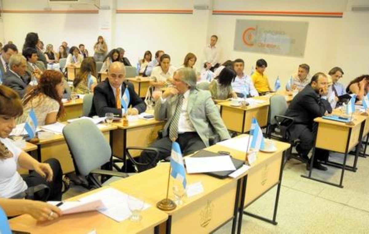 Córdoba: Reproche opositor por  bonificaciones para los docentes municipales.