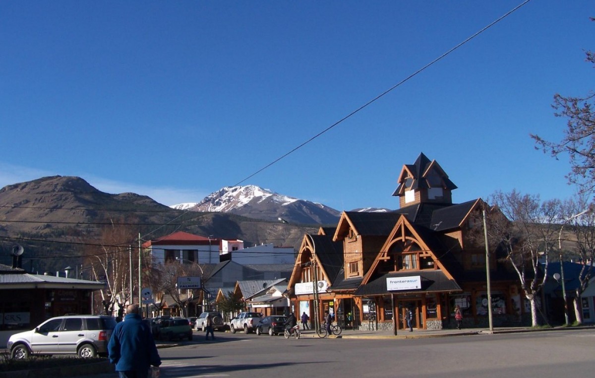 Gestionan los fondos para pavimentar 81 cuadras en Esquel