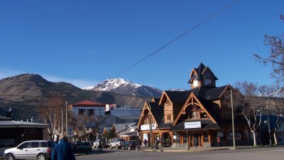 Gestionan los fondos para pavimentar 81 cuadras en Esquel