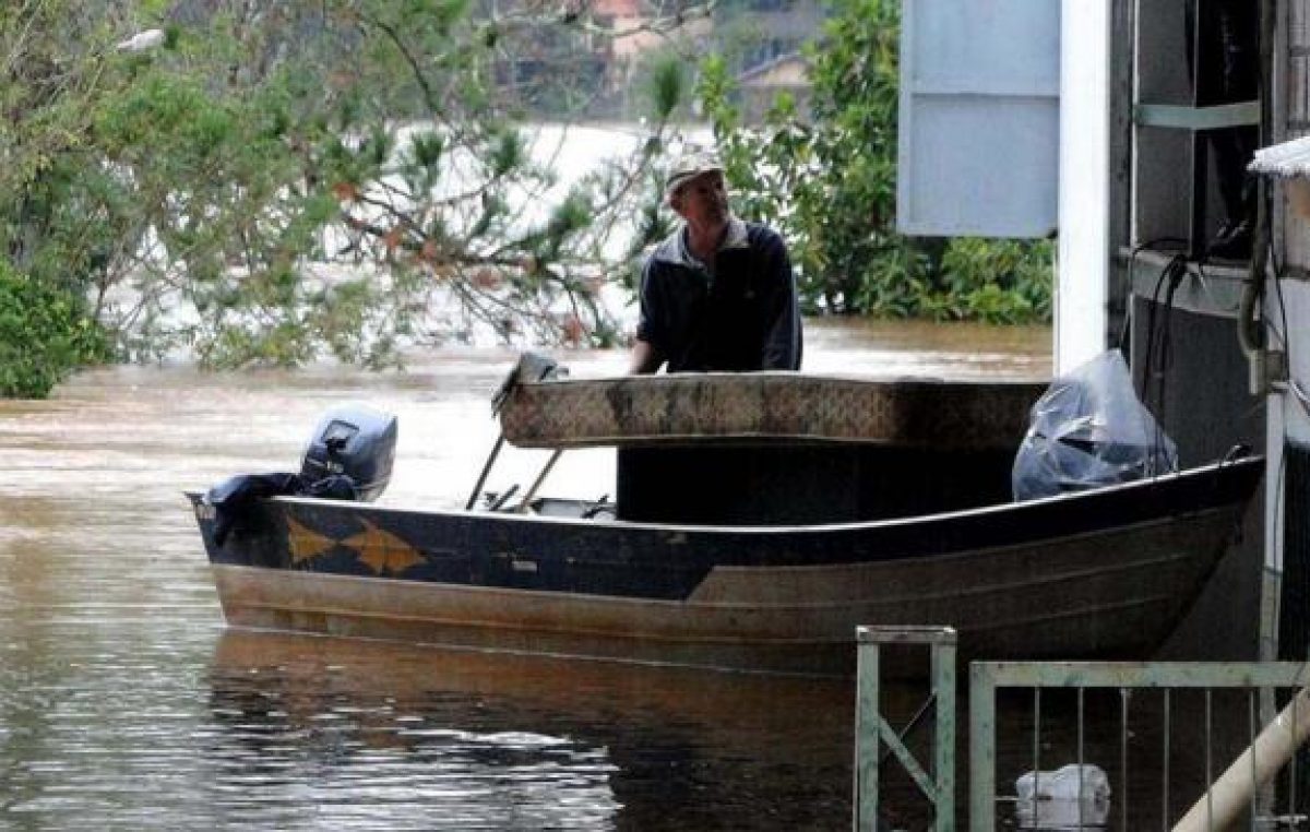 12.500 evacuados en el Litoral por crecidas de ríos y de arroyos