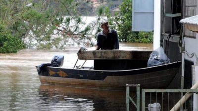 12.500 evacuados en el Litoral por crecidas de ríos y de arroyos