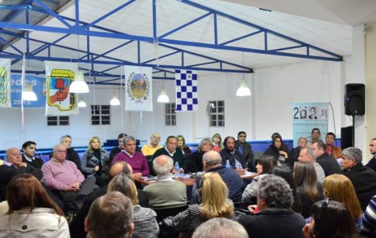 El PJ de San Luis reunió a sus intendentes en busca de avanzar hacia la unidad